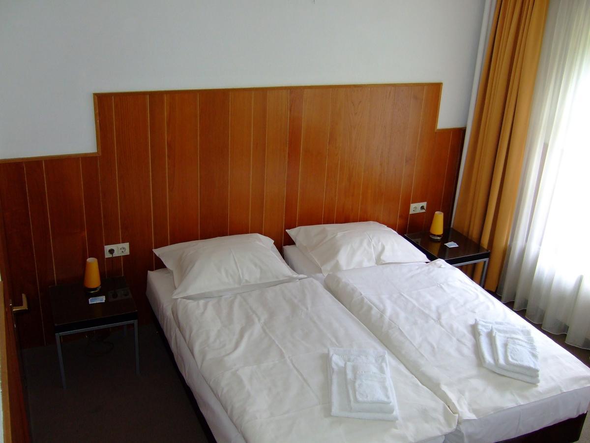 Hotel Musschenberg Beek-Ubbergen Ruang foto